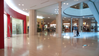 東京オペラシティ ショップ