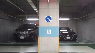 品川駅港南口公共駐車場