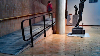 国立西洋美術館 スロープ