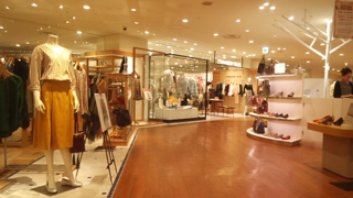 グランデュオ立川 店内