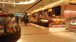 ecute立川 店内