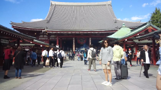 ����� ����