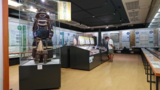 �Ķ���Ω���ڻ����� ����Ÿ����