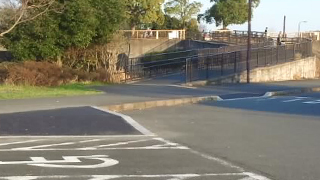 ���µ�ǰ���� ��Ω�����־�