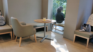 荻外荘展示棟 カフェ