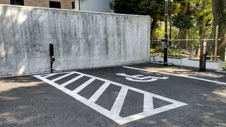 荻外荘公園駐車場