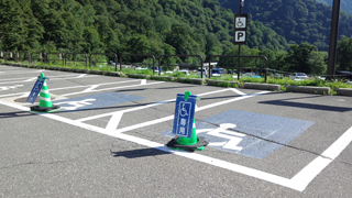 ��������־�