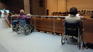八千代市市民会館 大ホール車椅子席