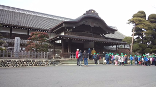 ��۾��ܴݸ��� ����