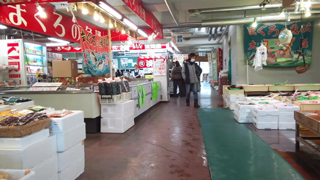 うらり 店内