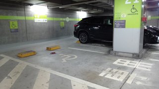 川崎駅東口広場公共地下駐車場