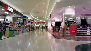 イオンモール大和