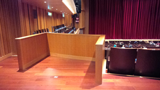 ������ʸ����¤�� ��ۡ���1F�Ǹ���ְػ���