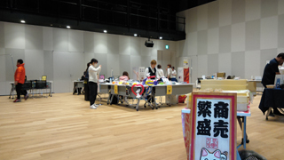 ������ʸ����¤�� ¿��Ū��