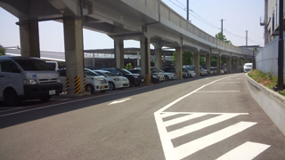 梅小路公園おもいやり駐車場