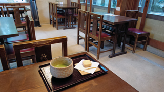 �������㲰