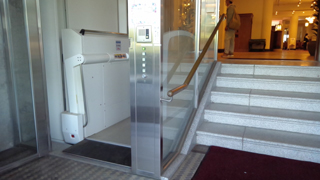 �Ӥ�����Ŵ� ���ߵ�