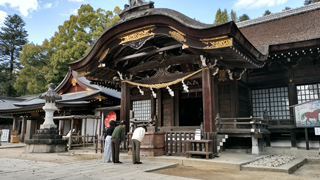 武田神社 拝殿