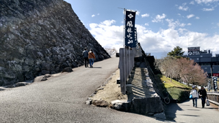 ���ܾ� ��������