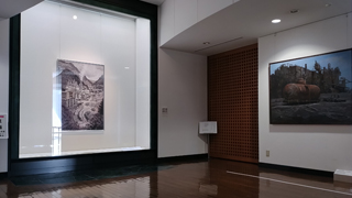 吉澤記念美術館 エントランスホール
